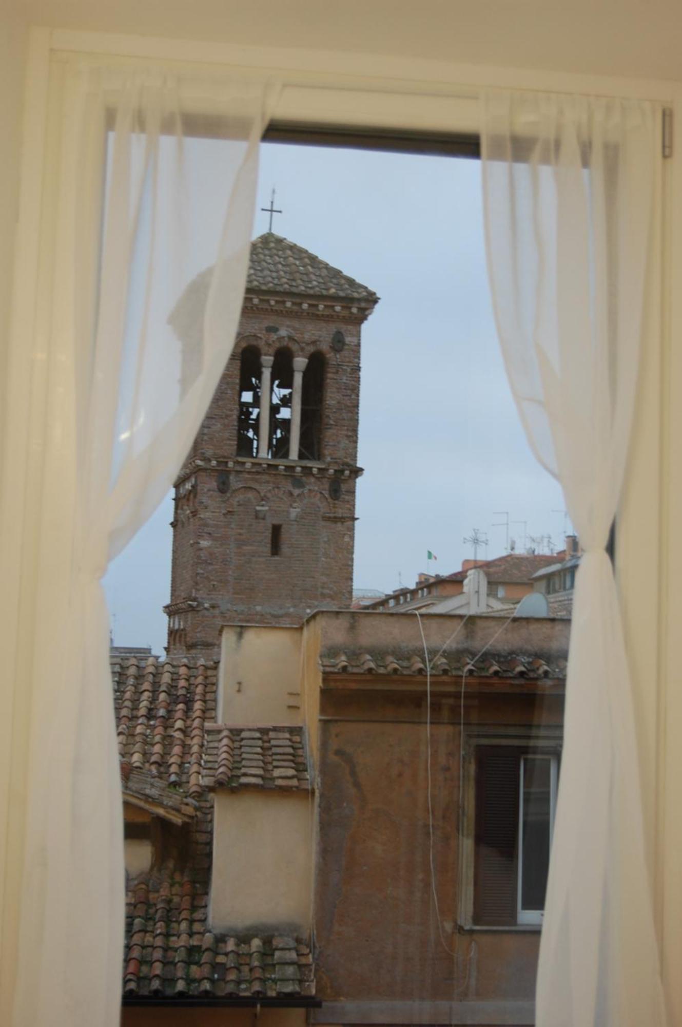 Belltower Elegans Affittacamere